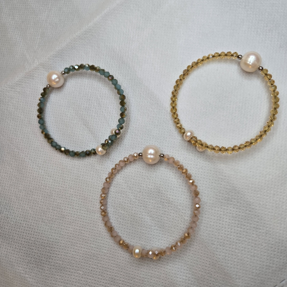 Pearl Beaded Bracelet Set